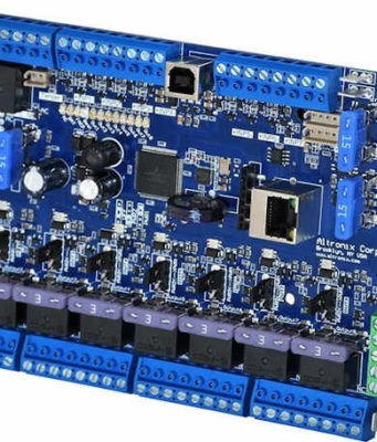 Controlador de acceso con tensión dual