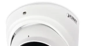 Cámara domo IP ICA-4880 de 8 Mpx para interiores y semiexteriores